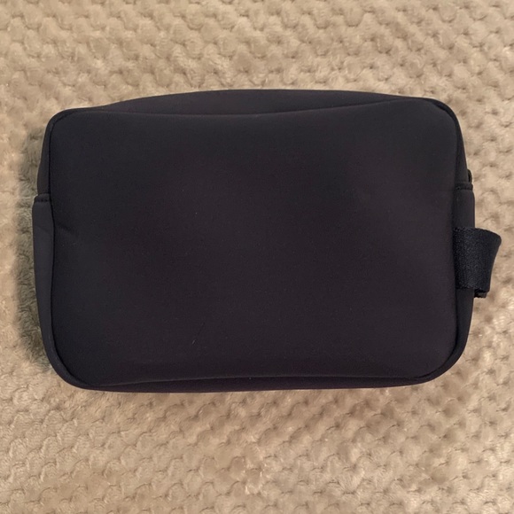 Dior Navy Blue Toiletry Bag - Picture 6 of 10
